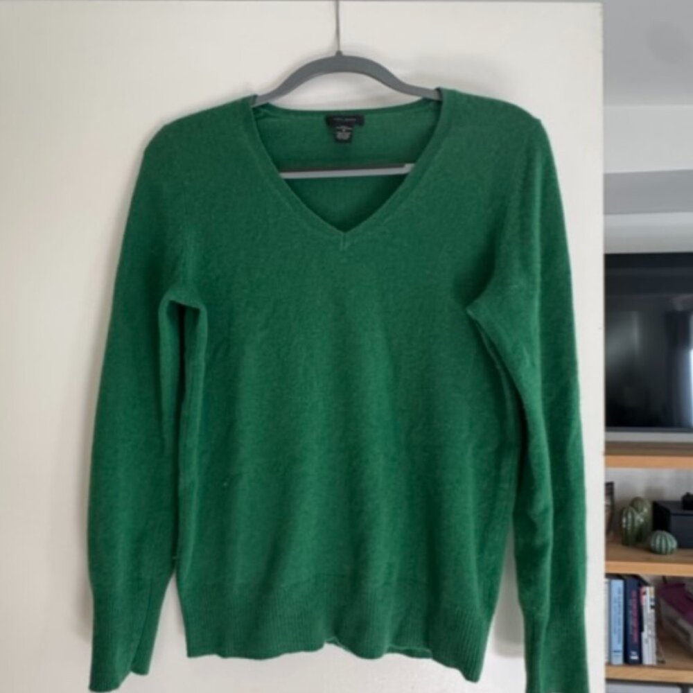 Emerald Green Cashmere V-neck